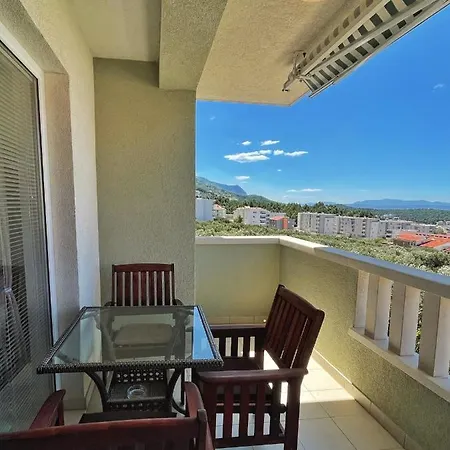 Katic * Makarska
