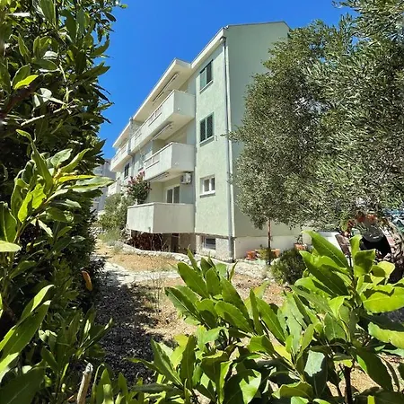 Katić Apartament *